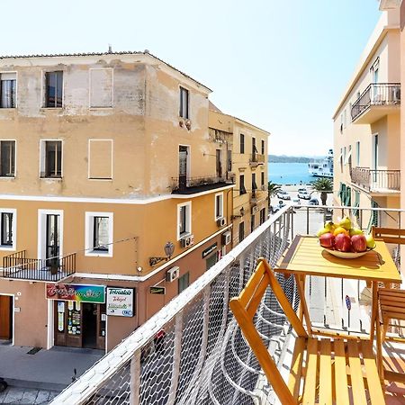 Splendido Appartamento In Pieno Centro Dell'Isola ลามัดดาเลนา ภายนอก รูปภาพ